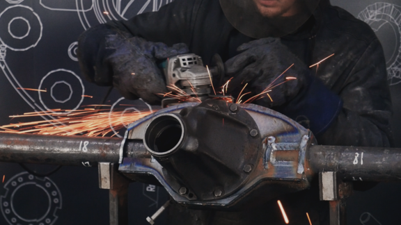 Видео на Youtube-канале: сварка усиленного моста Нива ИЖ-ТЕХНО img_3